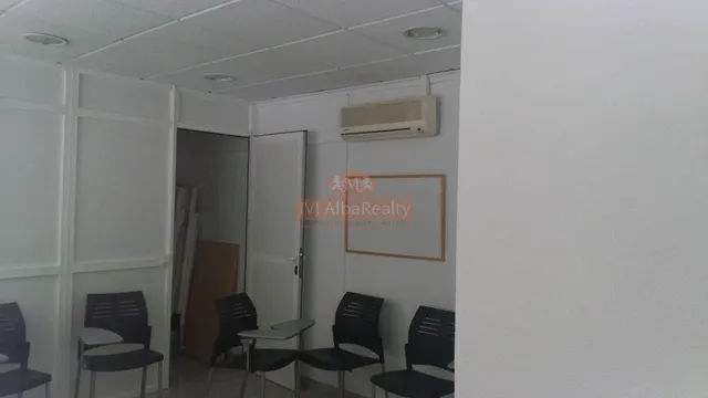 SE ALQUILA ENTREPLANTA PARA OFICINAS DE 80 mts — 11