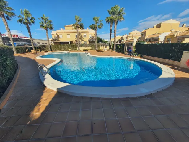 Casa 3 habitaciones 104m² en venta - Pueblo 5 — 28
