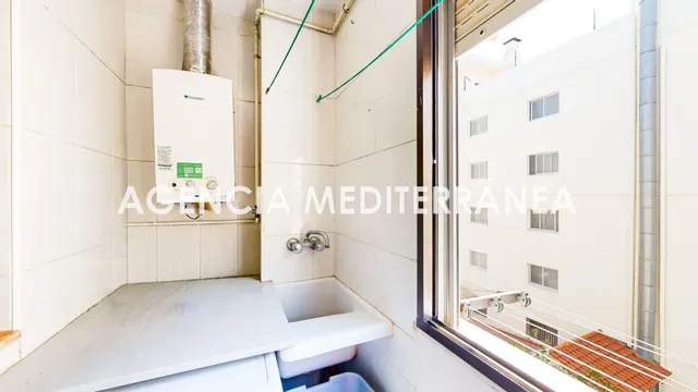 Piso en venta en Torrent, con tres habitaciones y dos baños. — 15