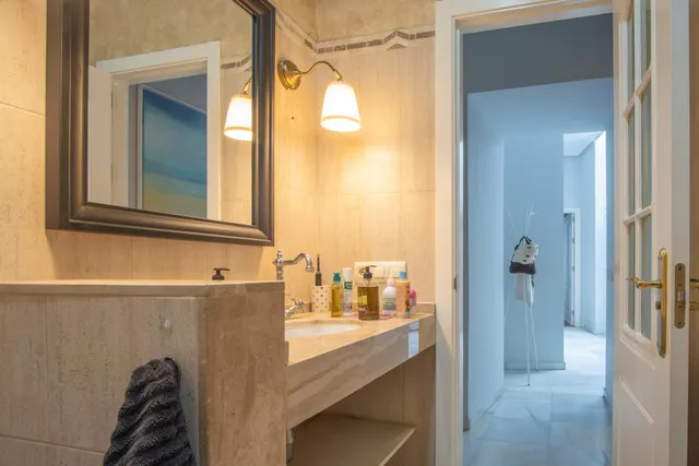 Espaciosa casa con encanto en el centro: elegancia, azotea y sótano en calle Murillo ✨ — 25
