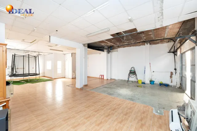 Venta de local de 171 m2 en Armilla (Granada) — 5
