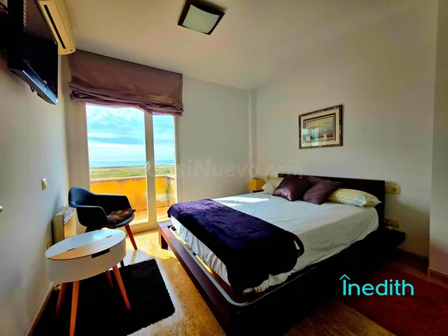 Casa esquinera en primera linea de mar, Única en su zona! - foto 3