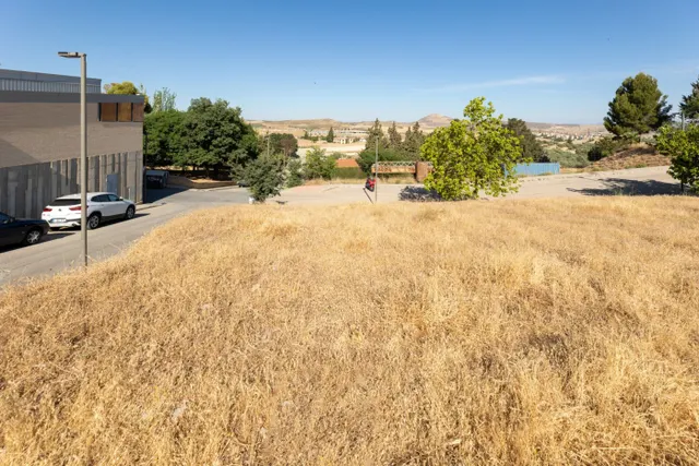 Venta de solar urbano de 258 m2 en Otura (Granada) — 9