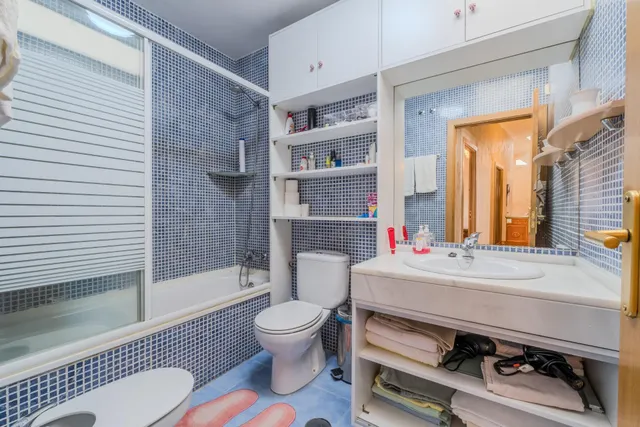 Precioso chalet adosado de cinco dormitorios y tres baños en el PAU de Carabanchel — 38