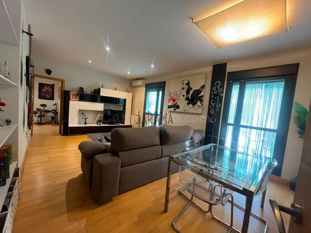 PISO CÉNTRICO CON TERRAZA - foto 4