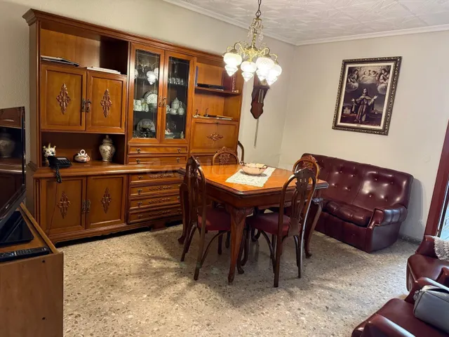 Casa 4 habitaciones 200m² en venta - Calvario - foto 4