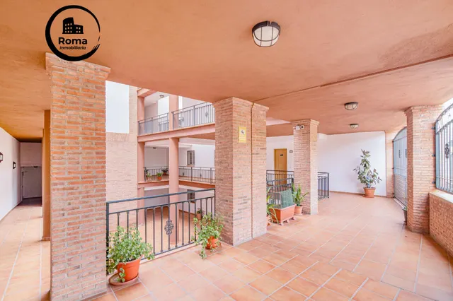 ¡TRES DORMITORIOS, GARAJE Y LISTO PARA ENTRAR A VIVIR! — 29