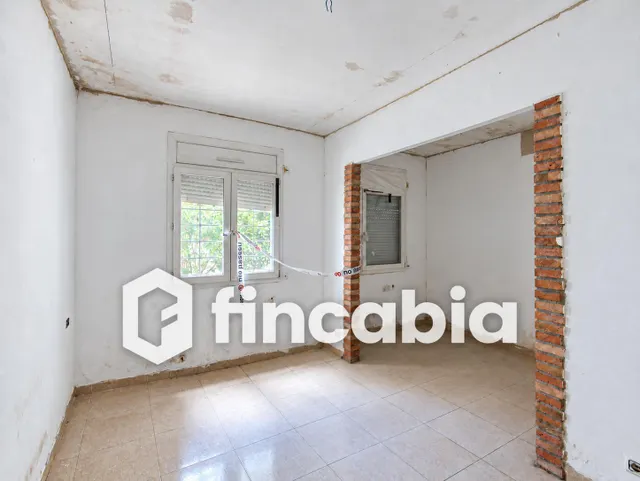 Casa independiente para reformar con jardín y garaje en Maçanet de la Selva — 40