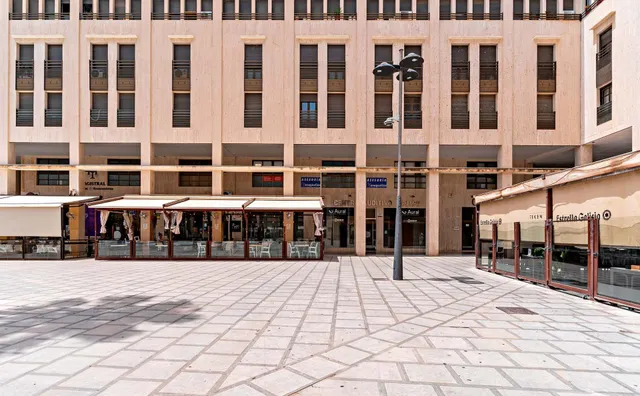 ¡OPORTUNIDAD DE LOCAL COMERCIAL Y OFICINA EN LA PLAZA MAYOR DE EL EJIDO! — 19