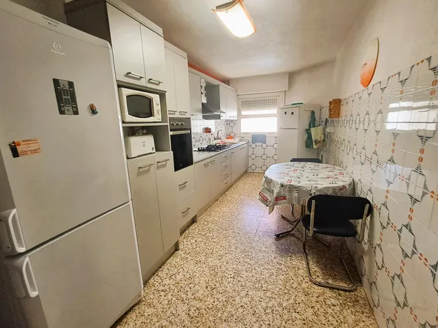 Piso de 3 dormitorios en 1ª linea de Las Delicias con plaza de parking — 10