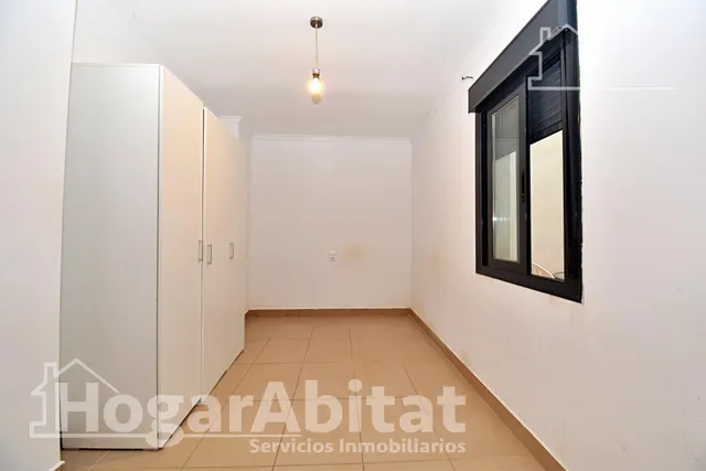 Espacio y libertad al aire libre en esta cómoda planta baja con terraza y patio — 24