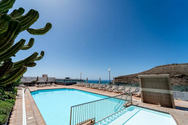 Fantástico apartamento en The Mayfair Village con vistas panorámicas al océano Atlántico — 17