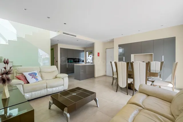 VILLA EN CIUDAD QUESADA DE 3 DORMITORIOS (ALICANTE) - foto 2