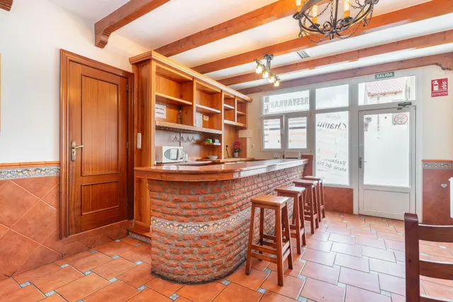 Hostal-Restaurante con magnifica casa anexa — 10