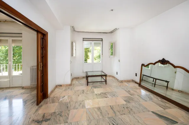 Vivienda exclusiva de planta completa con cochera y espectacular terraza panorámica — 10