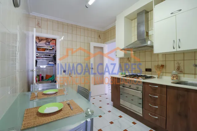 ESPECTACULAR DUPLEX DE  3 DORMITORIOS Y 2 BAÑOS, EN PRIMERA LÍNEA DE PLAYA CON VISTAS AL MAR EN LOS NAREJOS, LOS ALCAZARES, MURCIA. — 16