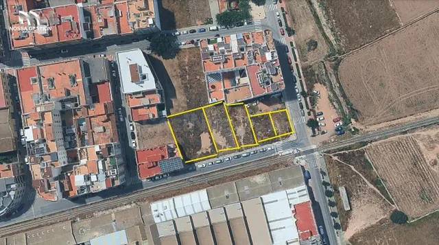 Oportunidad de Inversión!!!- Exclusivo conjunto de terrenos  - foto 3