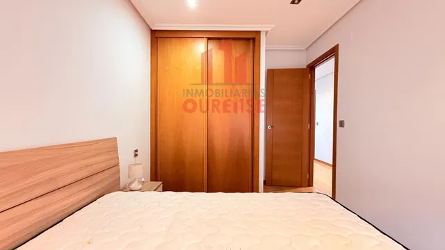 PRECIOSA VIVIENDA SEMINUEVA SITUADA EN O COUTO — 13