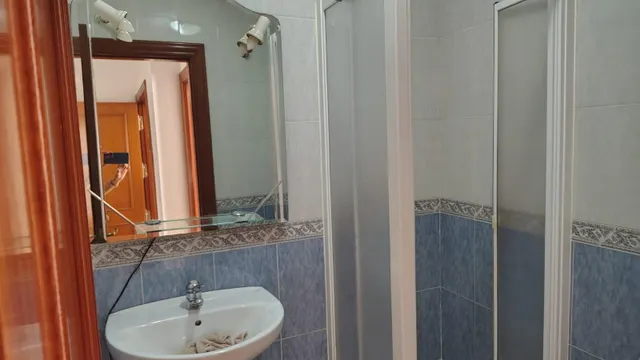 Edificio en Huelin tocando la playa con Inversión — 11