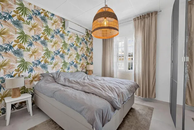 Villa con Encanto Español y Piscina Privada en Mil Palmeras — 18