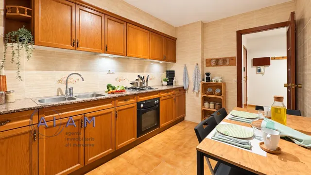 Piso muy céntrico con 4 habitaciones — 7