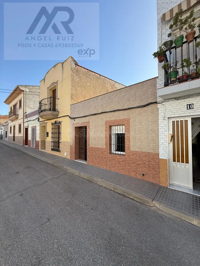 🏡 Oportunidad única en Arroyo de San Serván — Casa en planta - foto 2