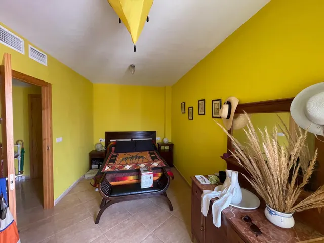 Amplio y luminoso apartamento en la zona del Faro — 6