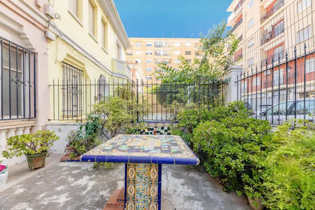 Un oasis privado en Valencia: Casa independiente con gran ja - foto 5