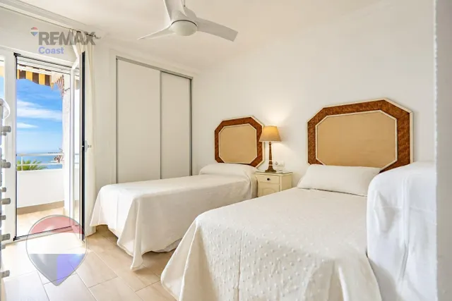 VIVIR FRENTE AL MAR EN FUENGIROLA — 23