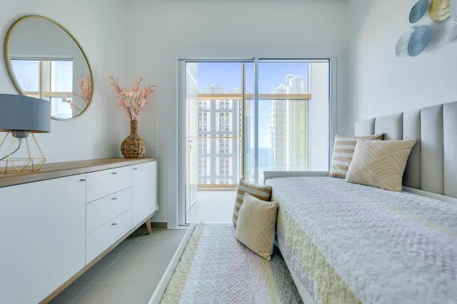 Se vende preciosos apartamento en Poniente con 2 dormitorios, 1 baño, parking y trastero — 11