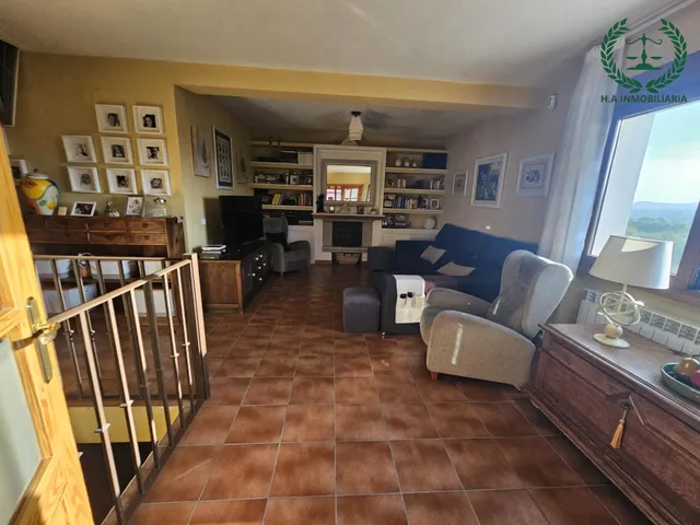 Chalet independiente con parcela de 1.000 m2 y piscina privada. EL MOLAR — 12