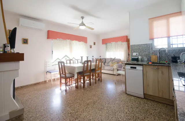 Ref. 04407.- Chalet con dos viviendas independientes, piscina y amplia parcela en Corral de Papel – Llíria — 9