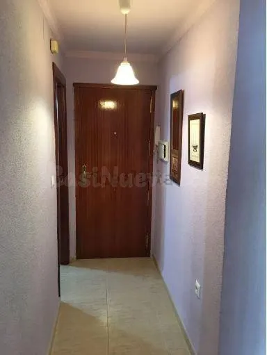 *SE ALQUILA PISO EN CALLE SANTA CLOTILDE IDEAL PARA ESTUDIAN - foto 4