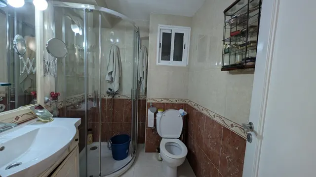Espacioso piso con balcón y ascensor en Calle Manacor — 22