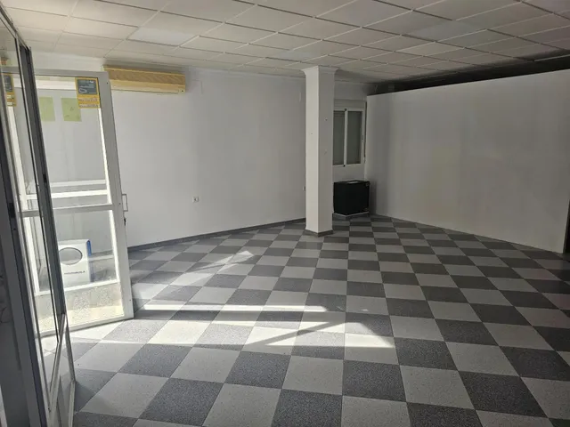 Local comercial 80m² en alquiler - Barrio La Concordia — 6