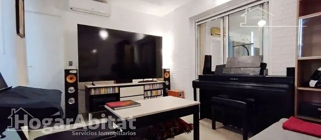 Amplio, moderno y reformado en residencial con terraza, piscina y garaje, todo amueblado — 10