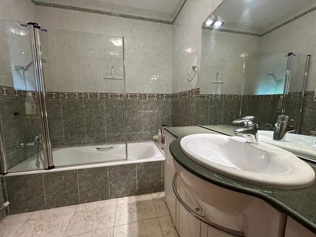 Magnifica casa con terreno en privilegiada urbanización — 24