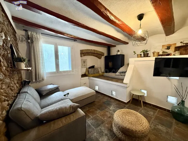ESPECTACULAR CASA RÚSTICA REFORMADA EN PLENO CENTRO DE CALDE - foto 4
