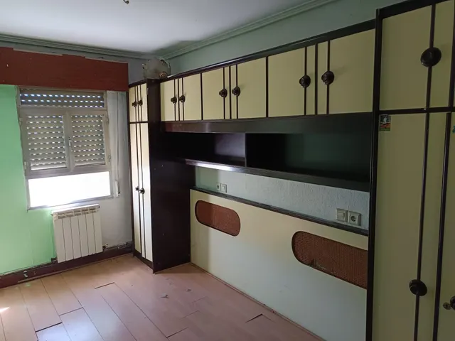 Venta de vivienda en planta primera y local en  planta baja unido a edificio de dos alturas en Gordexola — 17