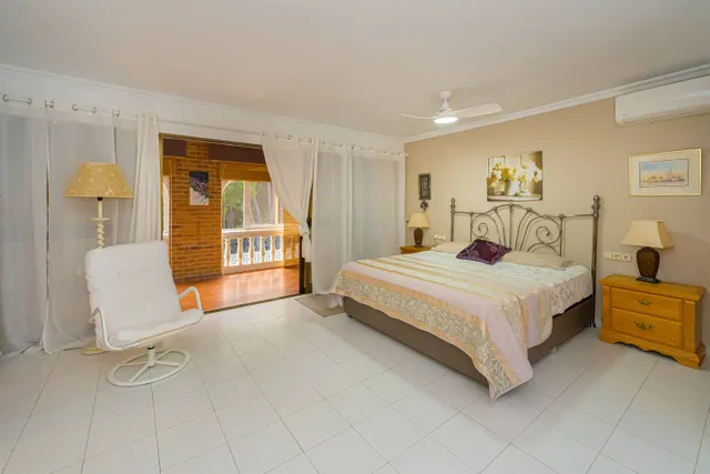 Villa Montgó. Villa tradicional en venta en las laderas del Montgó, entre Dénia y Jávea. — 40