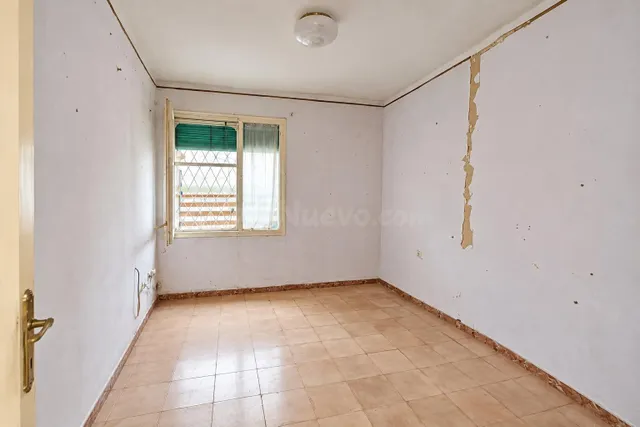 Amplio Piso en el Centro de Reus - Oportunidad para Reformar - foto 5