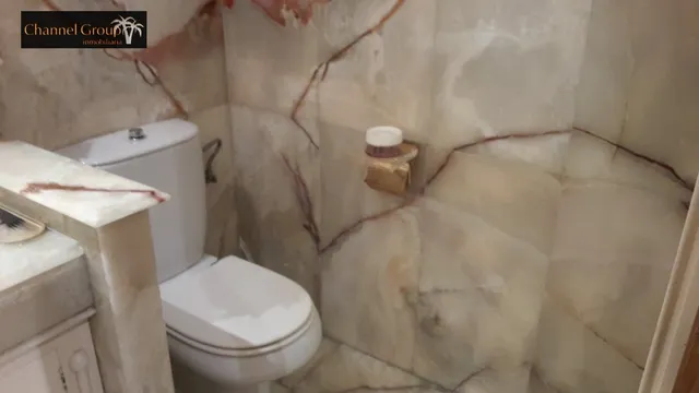 SE VENDE CASA SEÑORIAL UBICADA EN PLENO CENTRO CON EXCELENTES VISTAS — 24