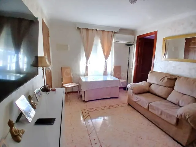 Amplio Piso en zona oeste Ideal para Entrar a Vivir — 3