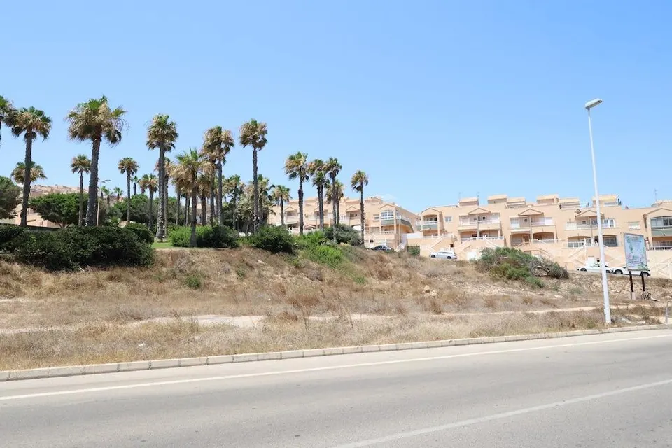 La Mata parcela primera linea para hotel
