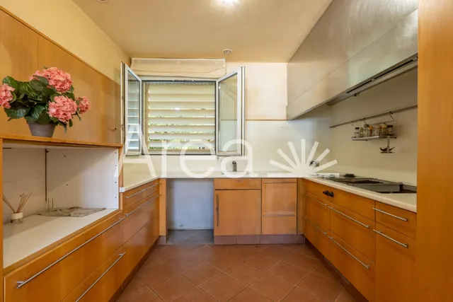 Espectacular villa con vistas al mar en Rocaferrera — 34