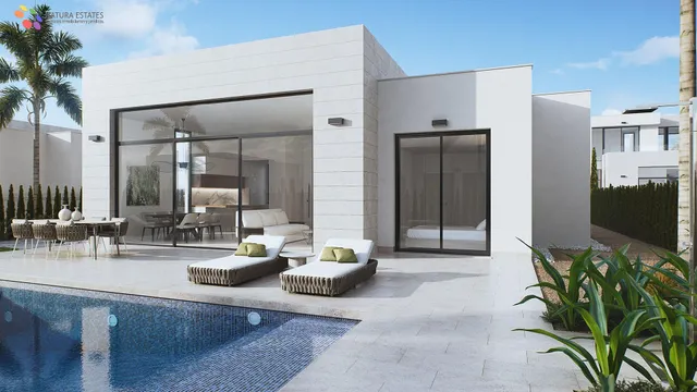 OPORTUNIDAD DE LUJO, EN URB. GOLF VALLE DEL ESTE, VERA. — 20