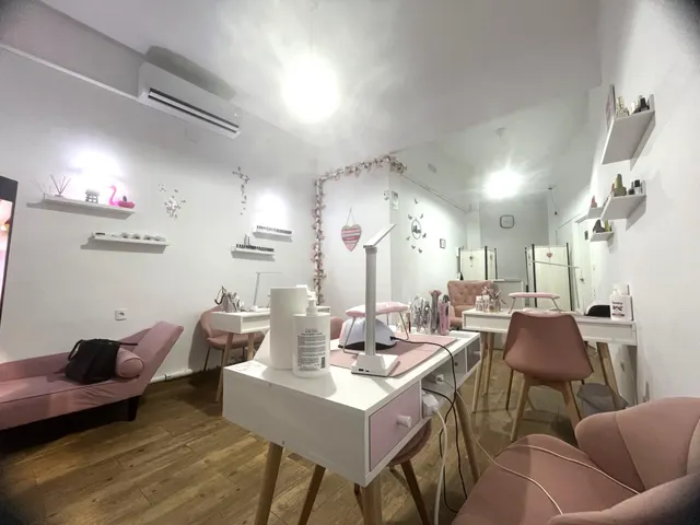 Traspaso de Salón de Uñas en funcionamiento — 10