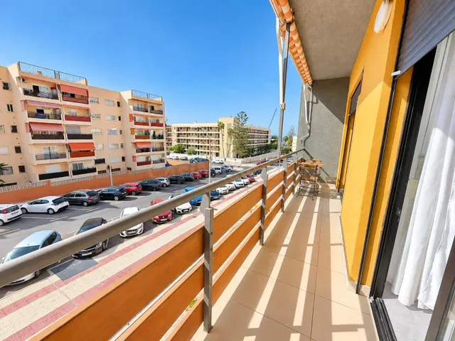 Espectacular apartamento totalmente reformado con gran balcó