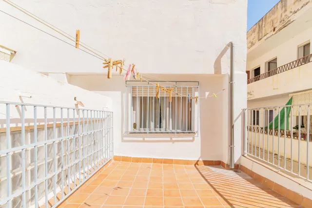 ✨ Amplitud y ubicación: 4 dormitorios junto al centro — 30