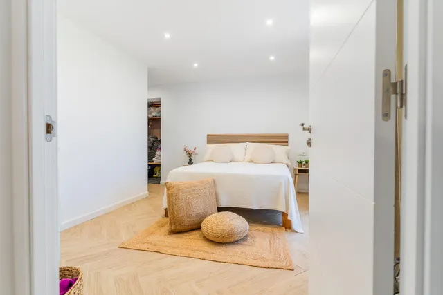CHALET — 35